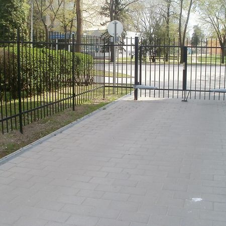 Hajdúszoboszló Apartman Otto מראה חיצוני תמונה