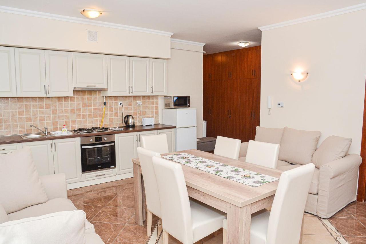 Hajdúszoboszló Apartman Otto מראה חיצוני תמונה