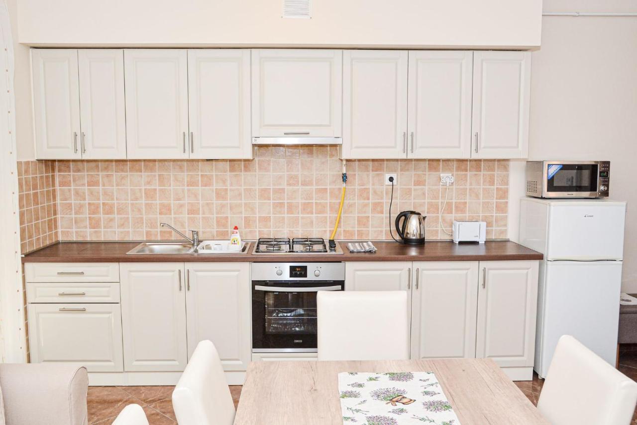 Hajdúszoboszló Apartman Otto מראה חיצוני תמונה