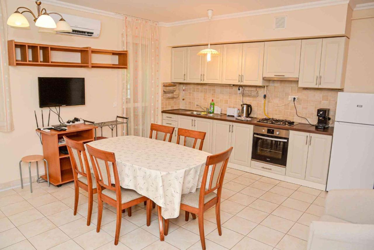 Hajdúszoboszló Apartman Otto מראה חיצוני תמונה