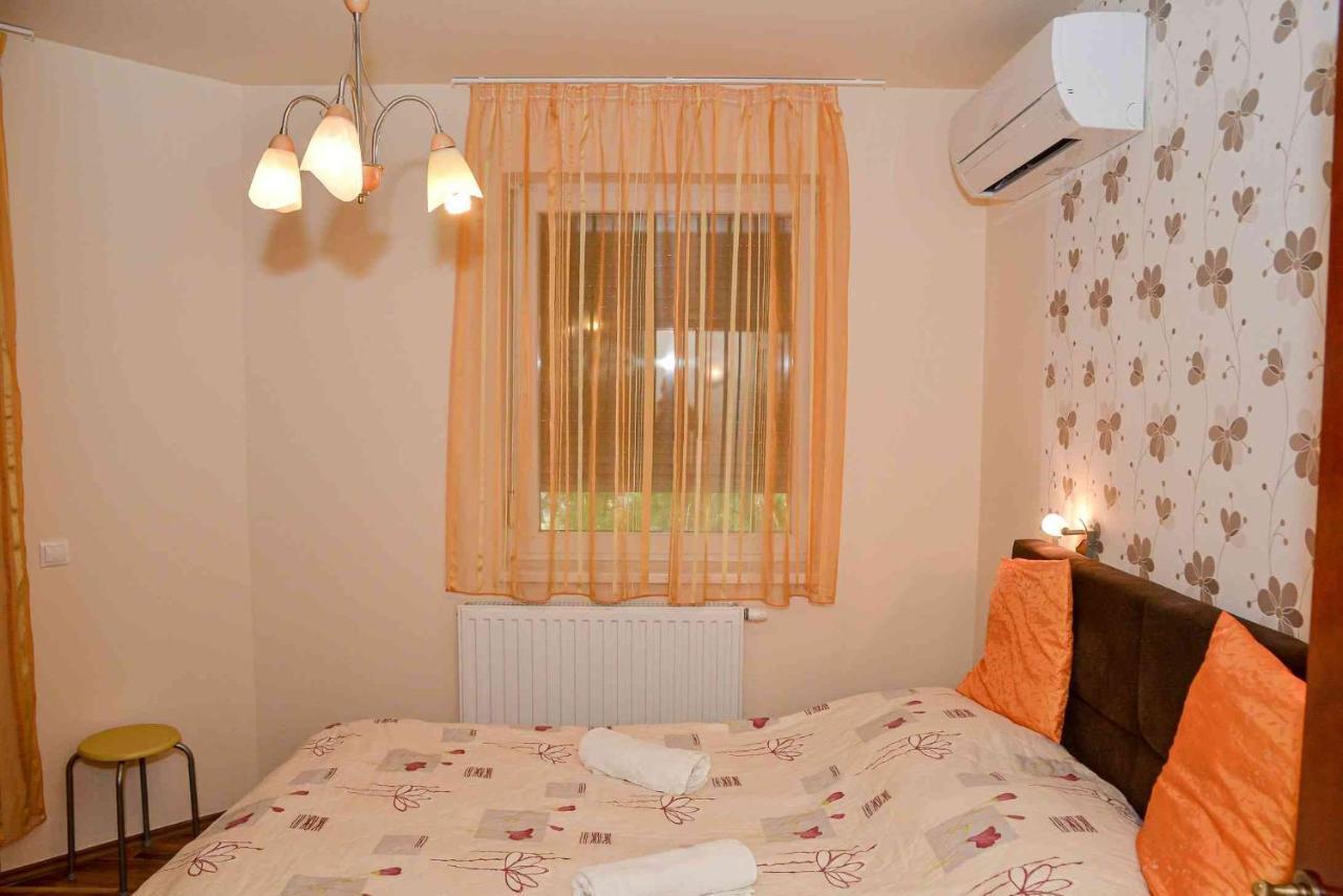 Hajdúszoboszló Apartman Otto מראה חיצוני תמונה