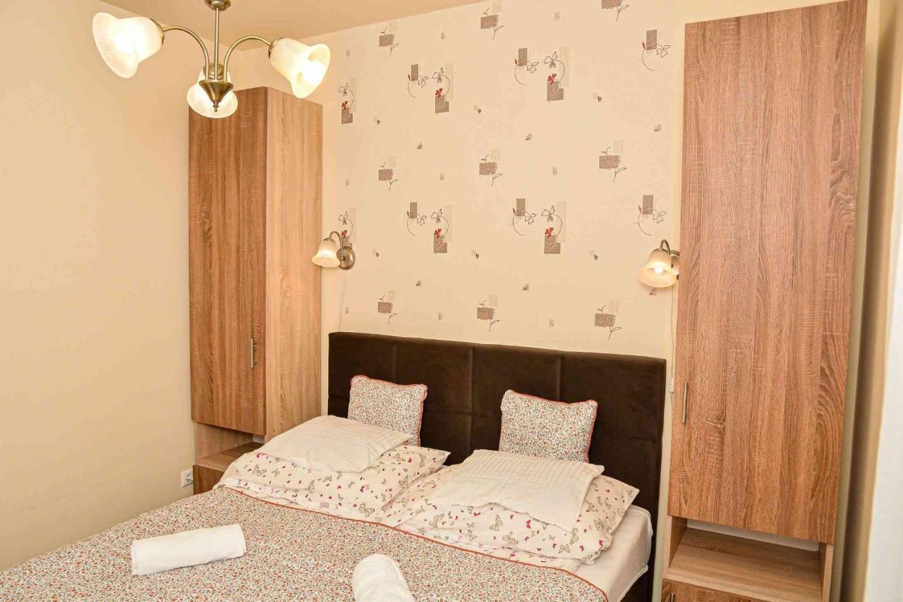 Hajdúszoboszló Apartman Otto מראה חיצוני תמונה