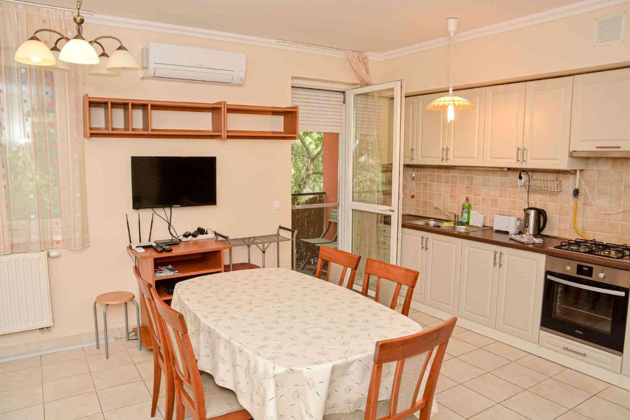 Hajdúszoboszló Apartman Otto מראה חיצוני תמונה