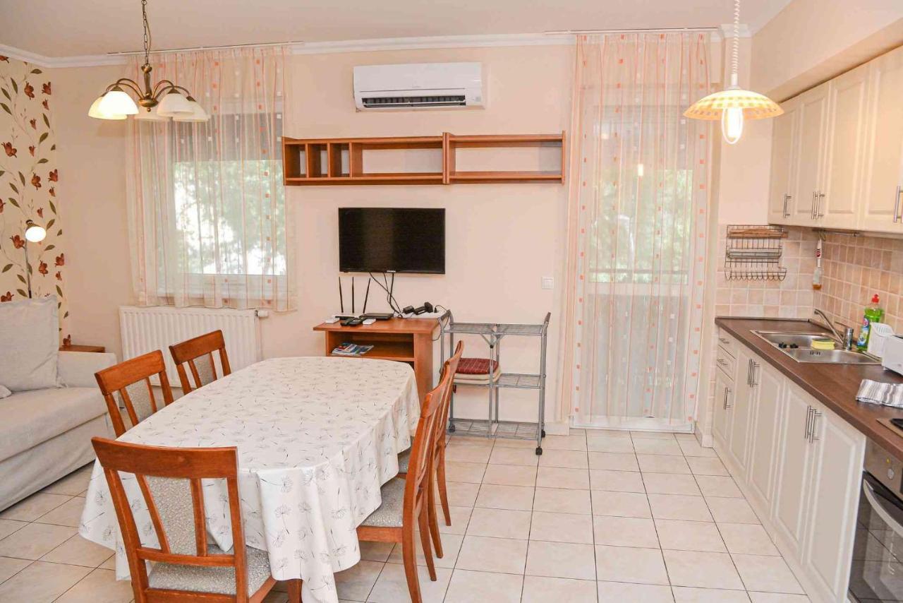 Hajdúszoboszló Apartman Otto מראה חיצוני תמונה