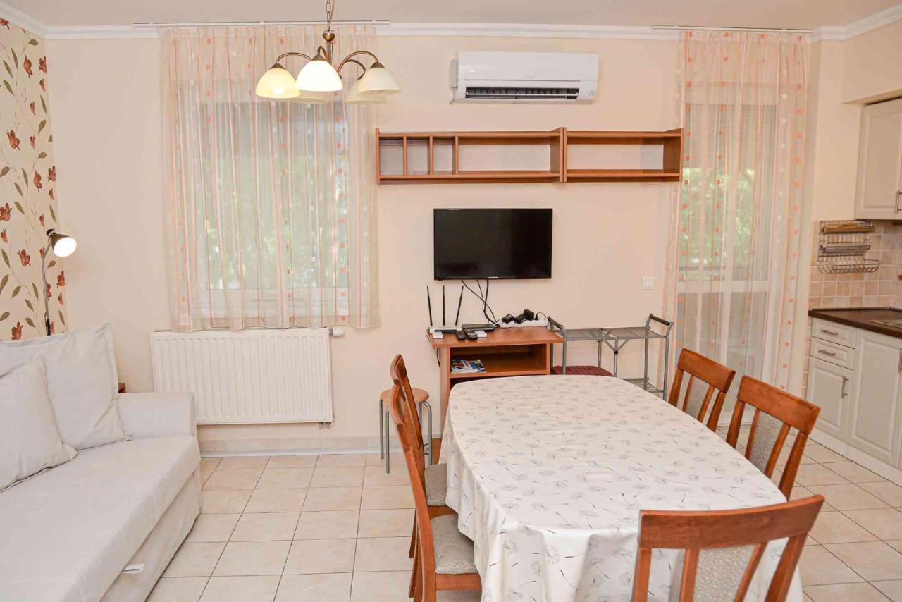 Hajdúszoboszló Apartman Otto מראה חיצוני תמונה