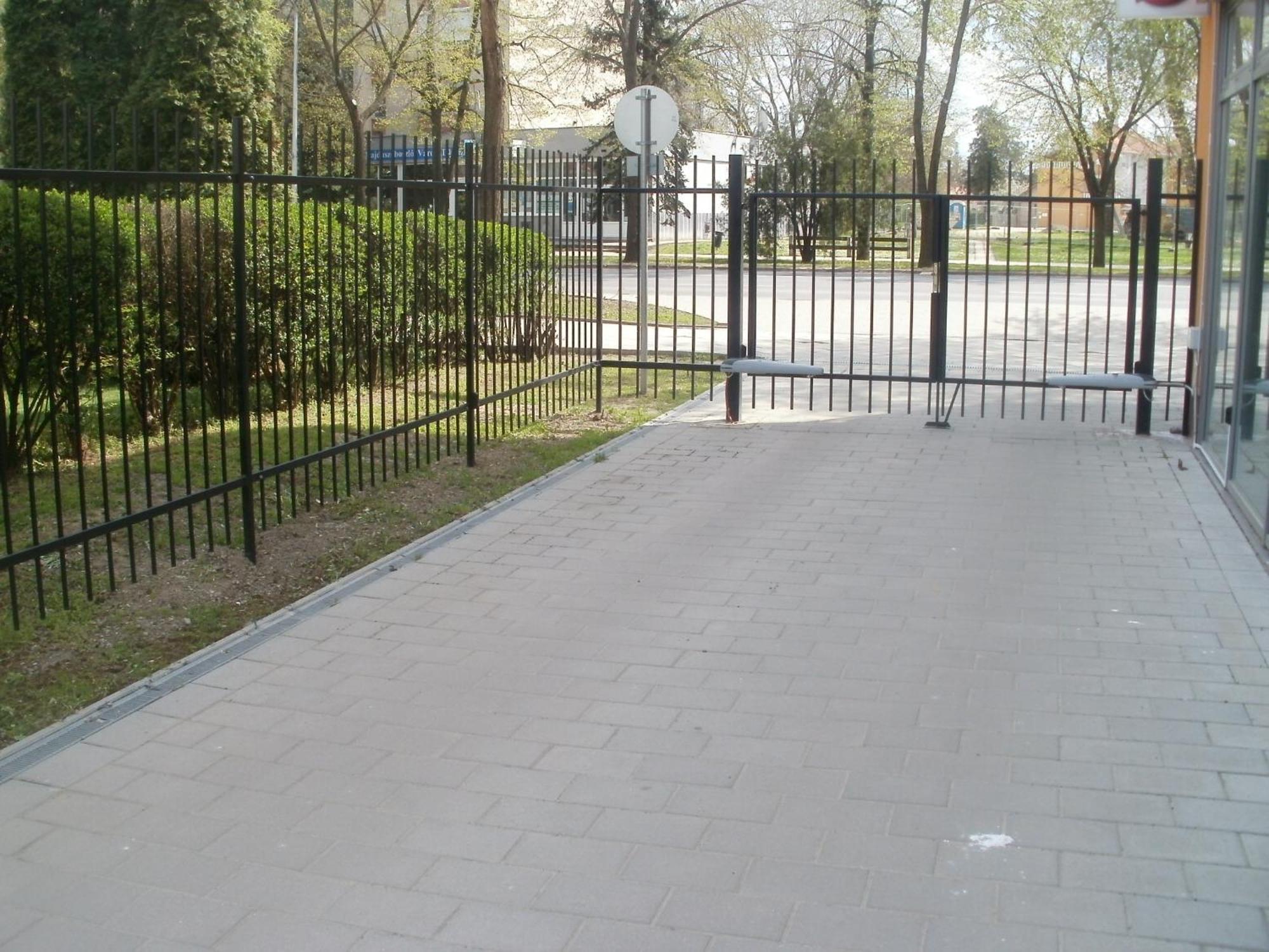 Hajdúszoboszló Apartman Otto מראה חיצוני תמונה